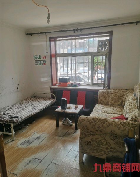 ���·�����ݺͳ���ת��ʵ��ͼƬ