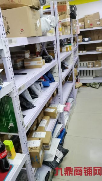 ��ݳ���ת��ʵ��ͼƬ