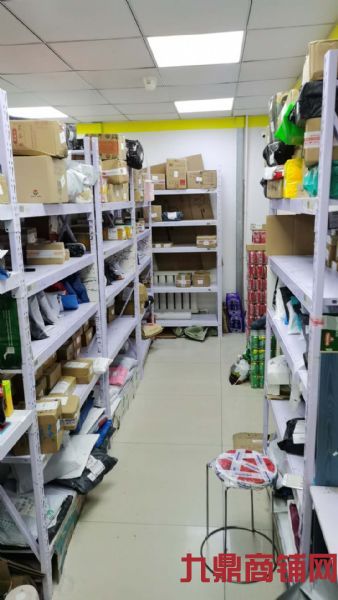 ��ݳ���ת��ʵ��ͼƬ