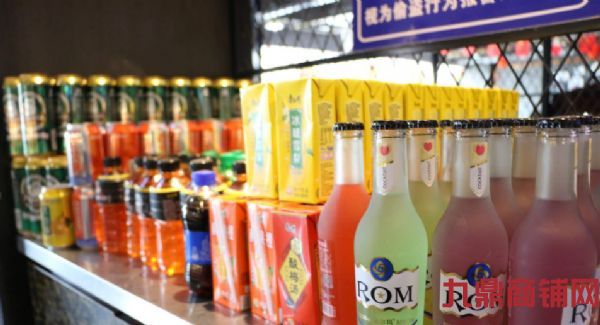 ���մ����������ʿ���ת��ʵ��ͼƬ