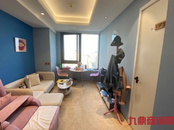 һ�����ʹ�Ԣ������ת��ʵ��ͼƬ