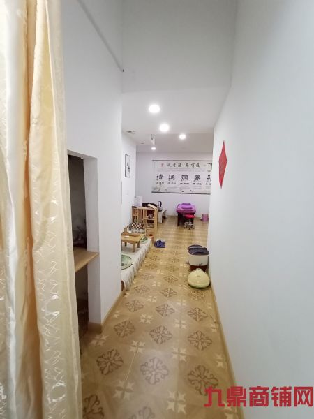 �ᴩС���ٽ��ֵ������������ʵ��ͼƬ