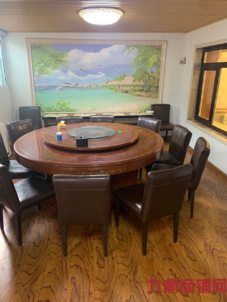 �����ٽ����̼���ʵ��ͼƬ