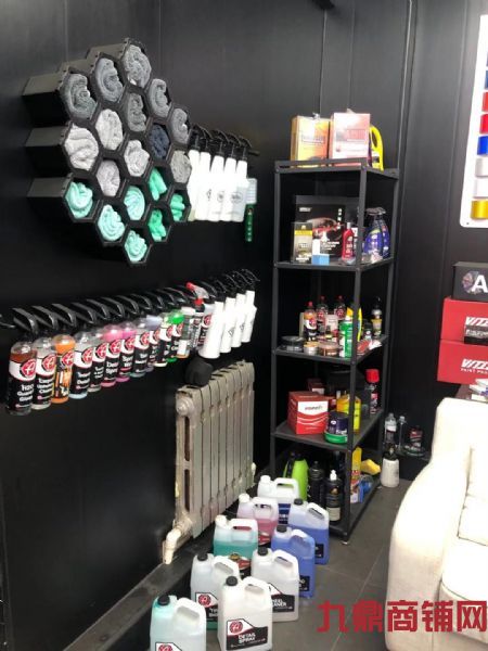 ��������ת��ʵ��ͼƬ