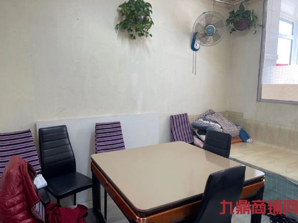 �ٽ�����  ��ͨ����  �����г�ʵ��ͼƬ