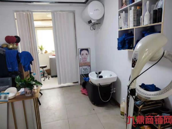 ��һ·�ڽ�����ת��ʵ��ͼƬ