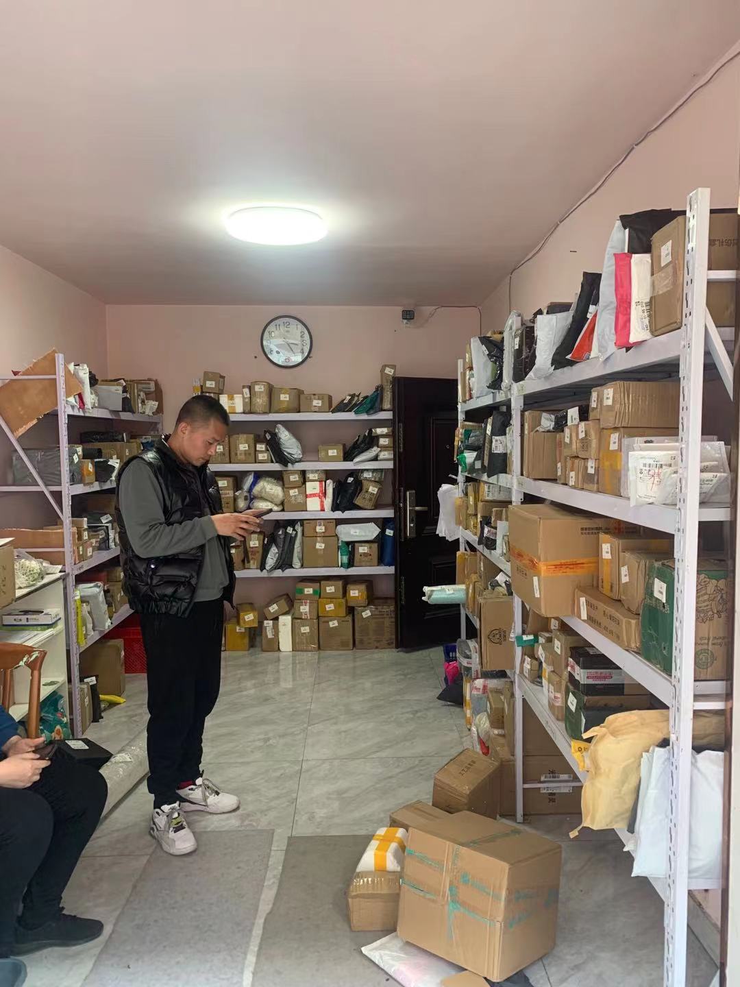 �ٽ���ϲ��ݳ��п�ס��ʵ��ͼƬ