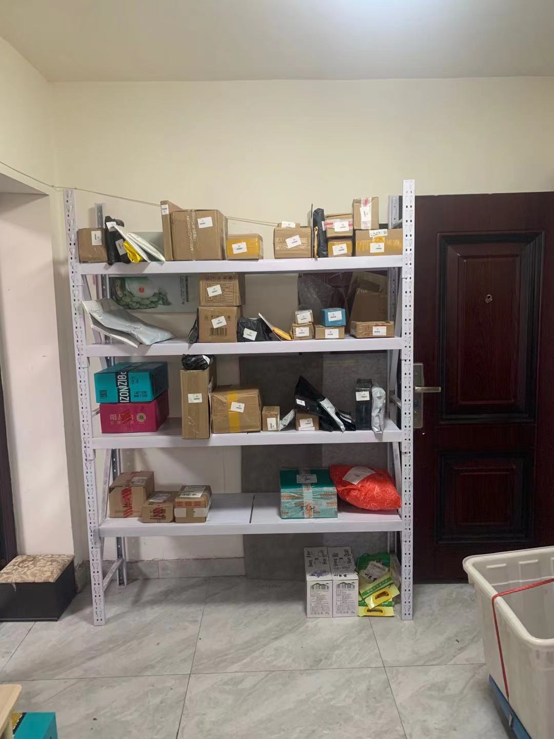 �ٽ���ϲ��ݳ��п�ס��ʵ��ͼƬ