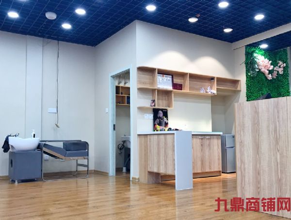 ������� �ɾ����� �ж������� һ�ۿ���ʵ��ͼƬ