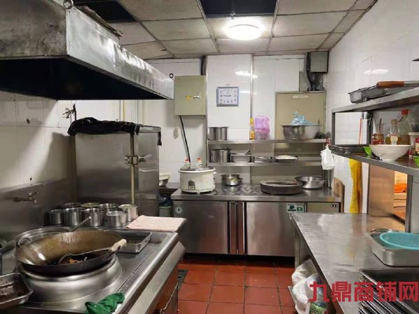 �ְټ��г�����ת�ã�λ�úÿռ���豸��ȫʵ��ͼƬ