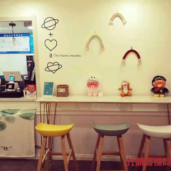 �ٽ��̲��ת��ʵ��ͼƬ