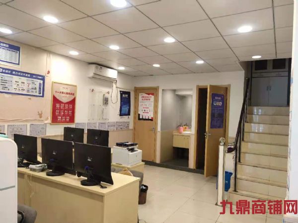 �ٽֵ��̣�����ת��ʵ��ͼƬ