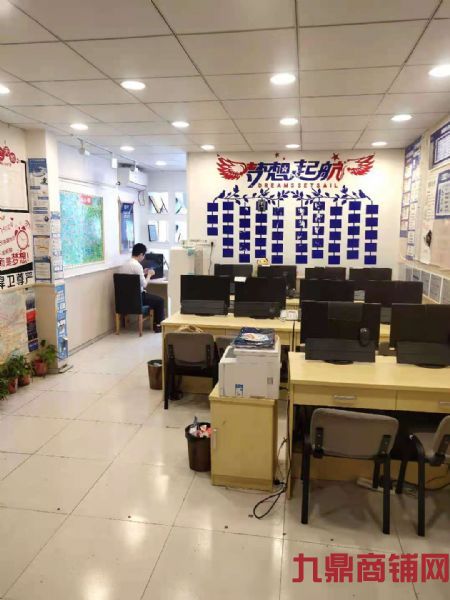 �ٽֵ��̣�����ת��ʵ��ͼƬ