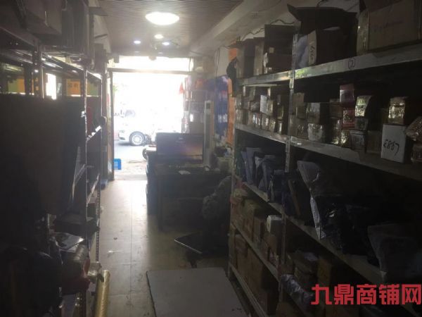 �ϴ��ݳ���ת��ʵ��ͼƬ