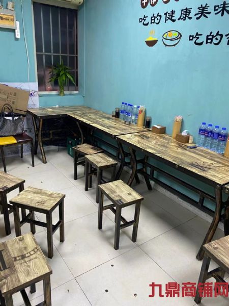 ���������г��ٽ�����ת��ʵ��ͼƬ