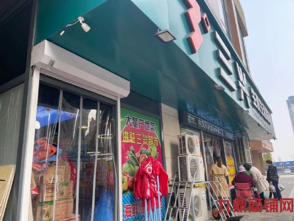 ֱ�����ʳ����Ժ���̯λ  ��Դ�ȶ�ʵ��ͼƬ