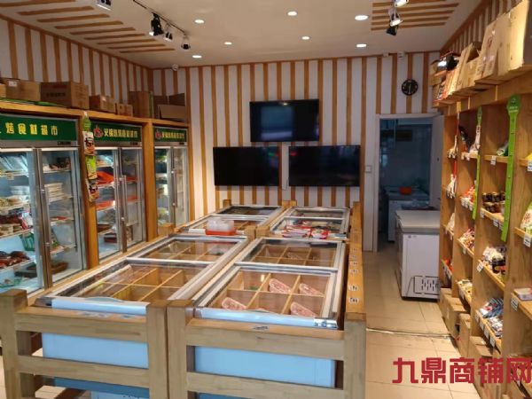 ȪˮD1���ٽֻ��ʳ�ĳ���ת��ʵ��ͼƬ