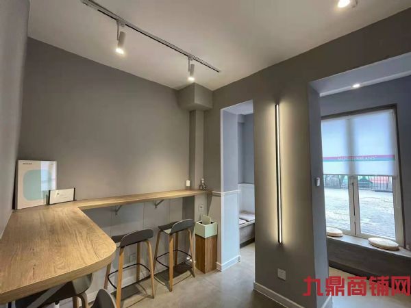 ����·���ȵ���ͷת�ã��������豸�������ɽ�ʵ��ͼƬ