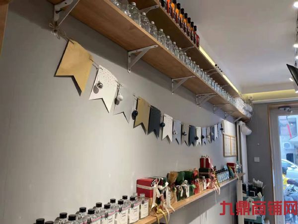 ����·���ȵ���ͷת�ã��������豸�������ɽ�ʵ��ͼƬ