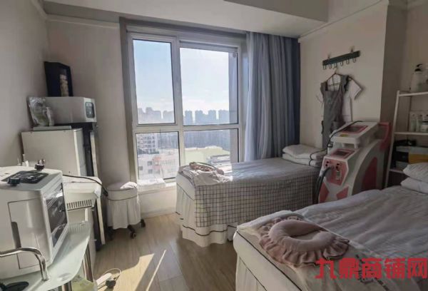 λ�ڰ�ʢ��Ȧ ������������.��Ա�ȶ�ʵ��ͼƬ