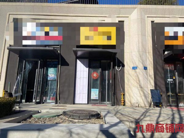 �ٽ���������ת��ʵ��ͼƬ