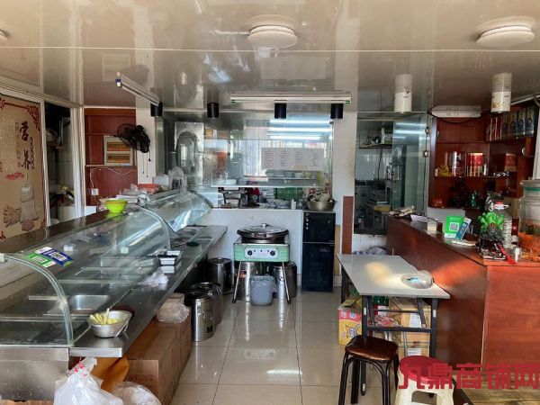 ��Ӫ�е�����ͷת�ã���Ӫ��͸Ƿ������ǳ�����ʵ��ͼƬ