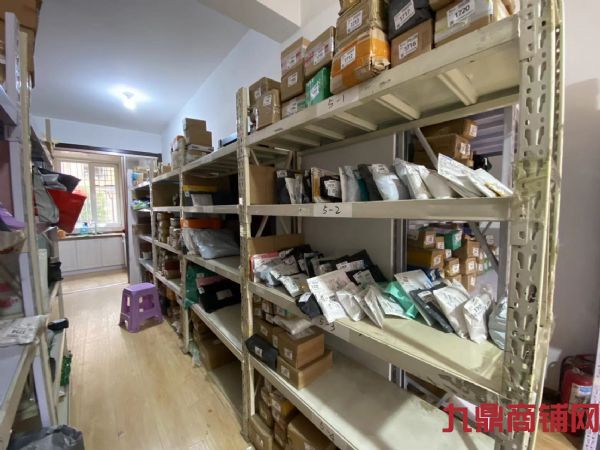 ���������ϲ��ݳ���ʵ��ͼƬ