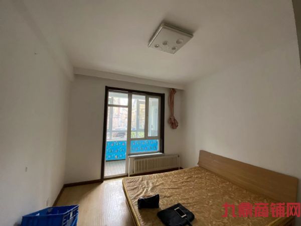 ���������ϲ��ݳ���ʵ��ͼƬ