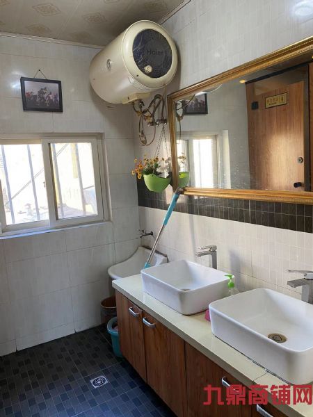 ɽ��·��Ӫ���ٽ�����ת��ʵ��ͼƬ