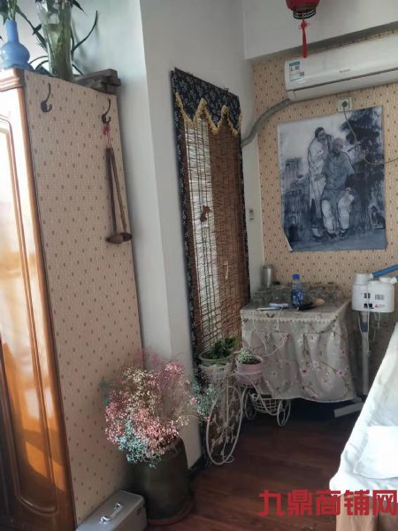 ����·�����������������ҳ���ʵ��ͼƬ