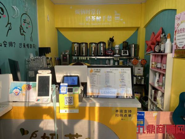 �ٽ�����  �������  ��ͨ�����������ʵ��ͼƬ