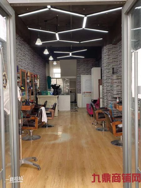 С���ſڵ�Ψһ������ת��ʵ��ͼƬ