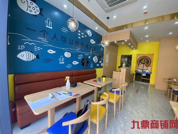 �ٽ���¼԰��������Χ���ж�Ҵ���д��¥��ѧУ���̳�ʵ��ͼƬ