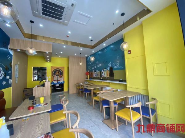 �ٽ���¼԰��������Χ���ж�Ҵ���д��¥��ѧУ���̳�ʵ��ͼƬ