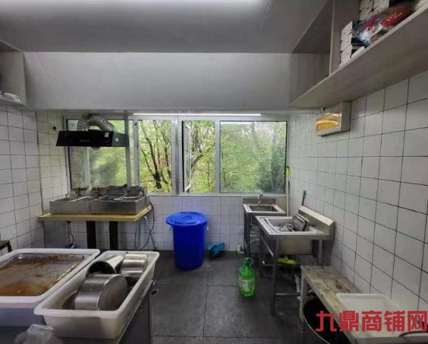 �������Ļ�С����ҵ��С�ԣ�����ת��ʵ��ͼƬ