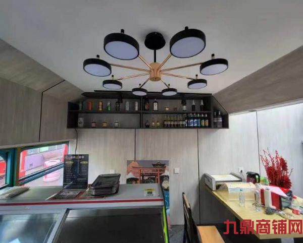 �������Ļ�С����ҵ��С�ԣ�����ת��ʵ��ͼƬ