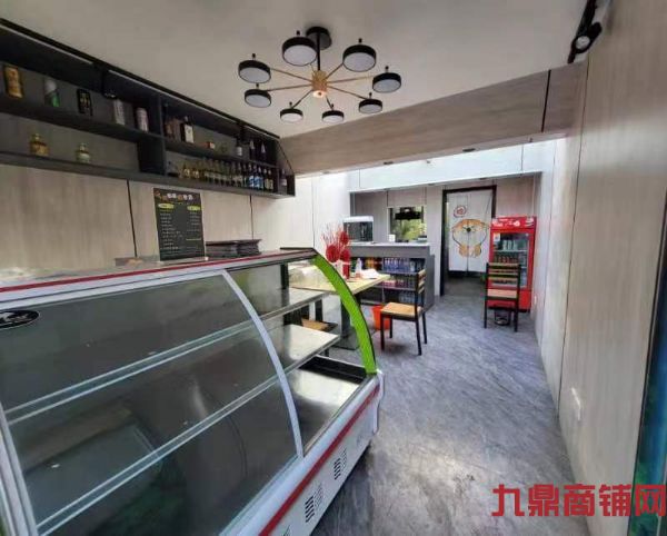 �������Ļ�С����ҵ��С�ԣ�����ת��ʵ��ͼƬ