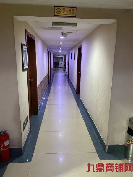 ������õ����ת��ʵ��ͼƬ