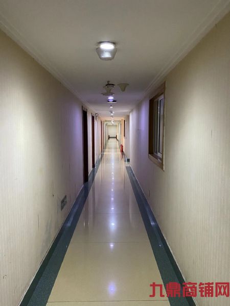 ������õ����ת��ʵ��ͼƬ