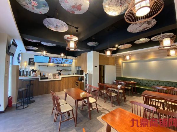 ��������ɽ���ٽֲ�����ת��ʵ��ͼƬ