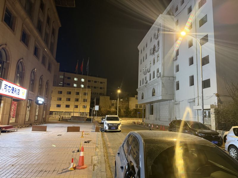 �����¿�·ͬ�ʽ��ٽֲ�����ת��ʵ��ͼƬ