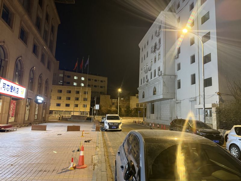 �����¿�·ͬ�ʽ��ٽֲ�����ת��ʵ��ͼƬ